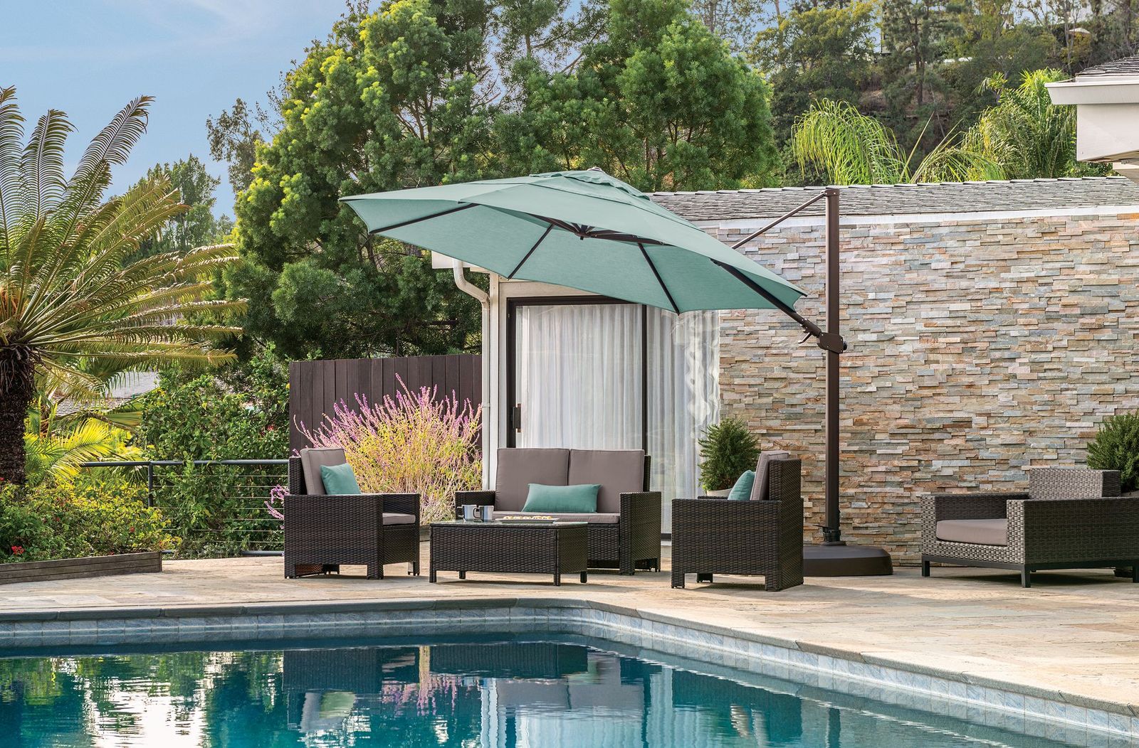 cantilever umbrella